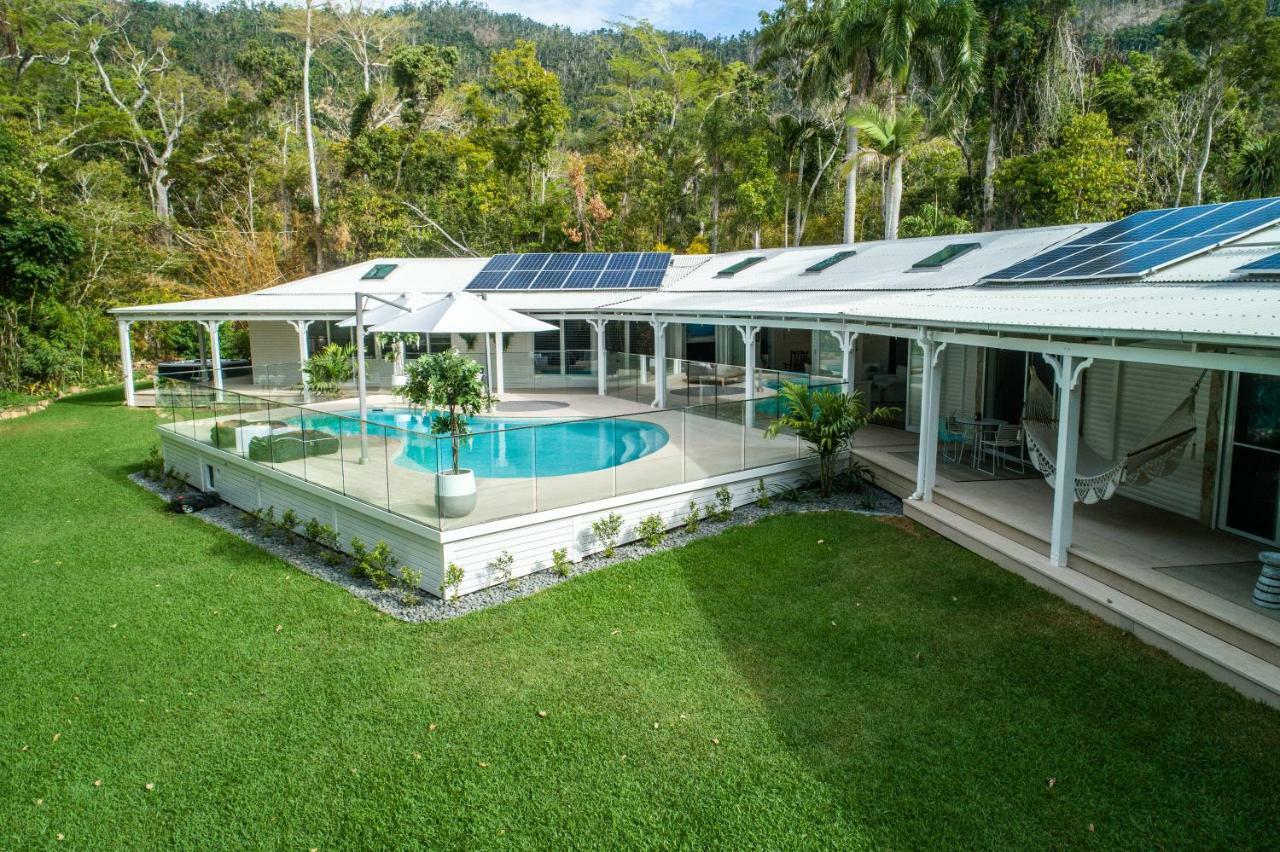 La Boheme Whitsunday Hotel Airlie Beach Exterior photo
